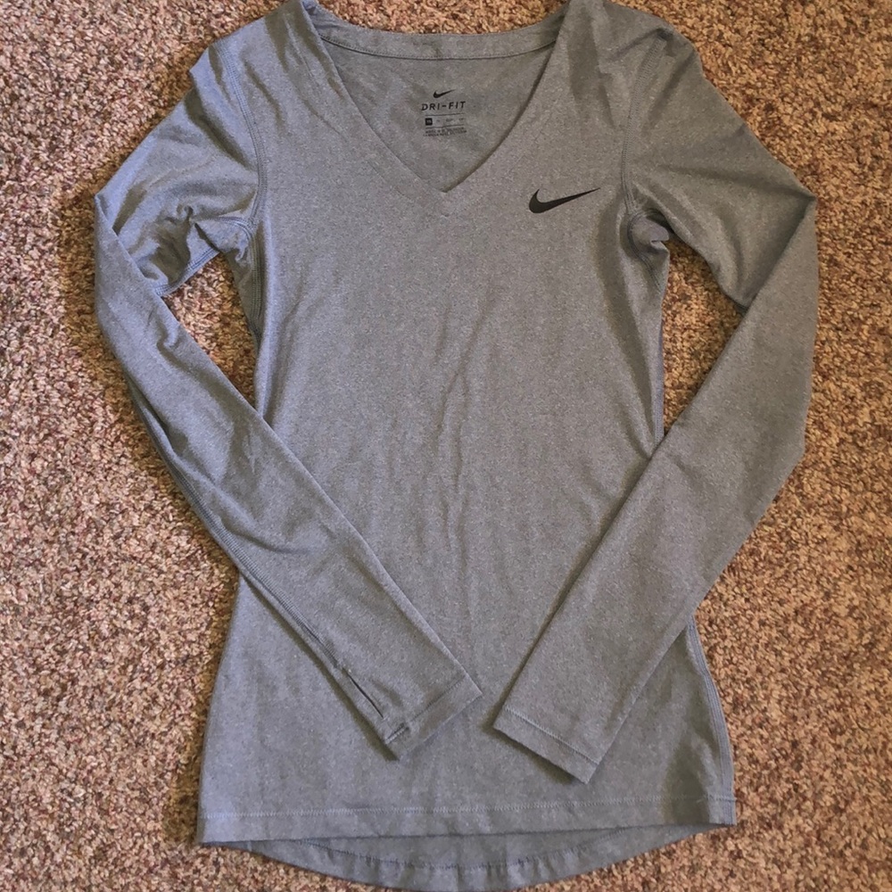 Women’s Nike Dri-Fit Long Sleeve Shirt